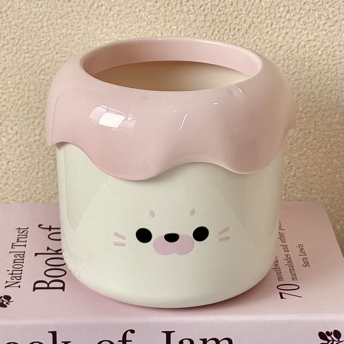 Cute Seal Face Desktop Trash Can, Round Mini Wastebasket for Desk, Office, Dorm