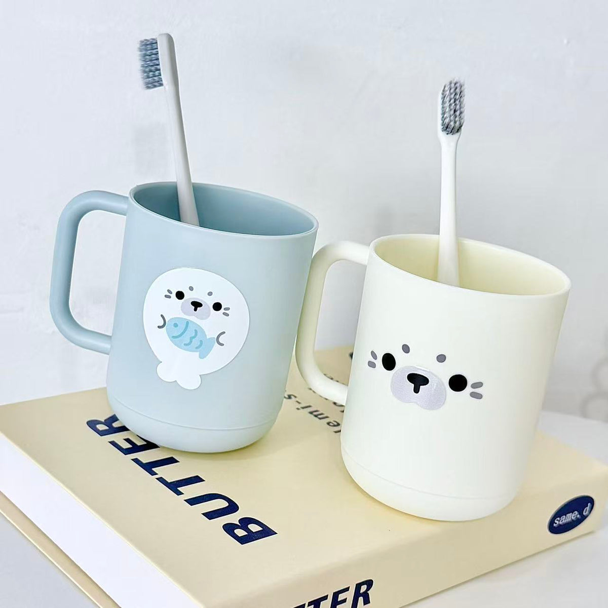 Cute Seal Face Rinse Cup Set for Couples, Minimalist Toothbrush Cup