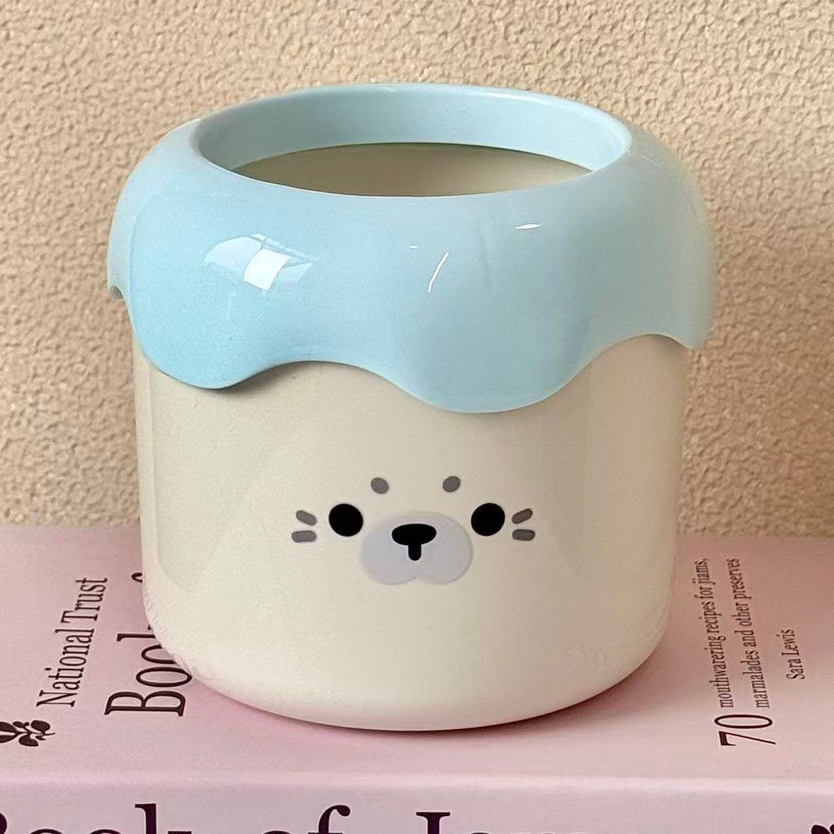 Cute Seal Face Desktop Trash Can, Round Mini Wastebasket for Desk, Office, Dorm