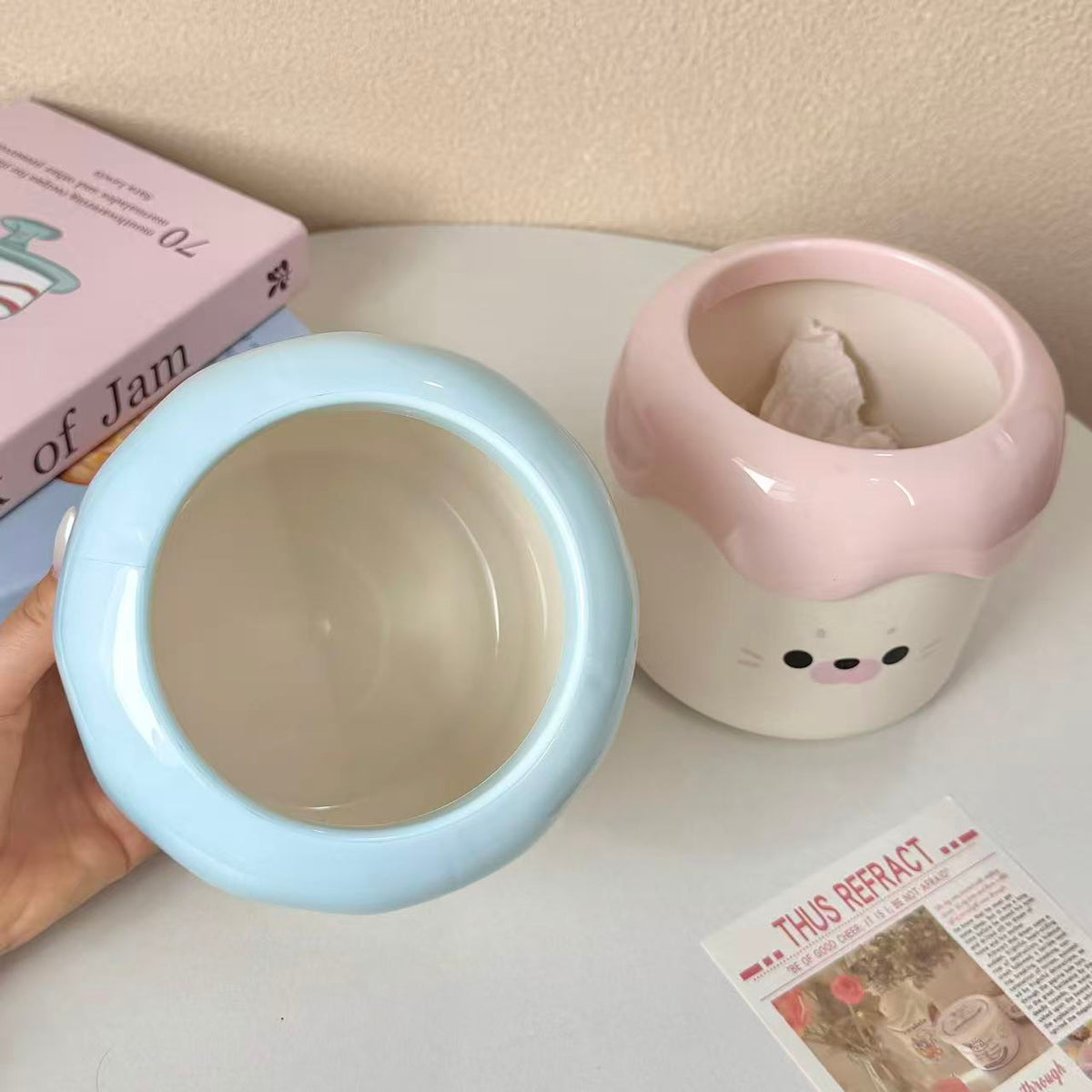 Cute Seal Face Desktop Trash Can, Round Mini Wastebasket for Desk, Office, Dorm