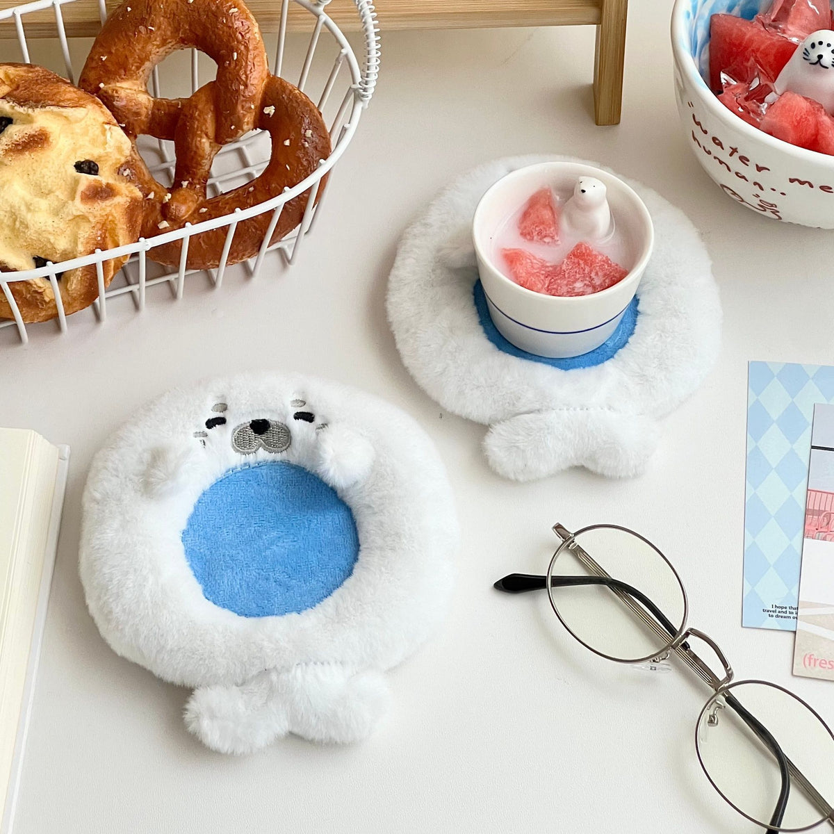 Cute Plush Seal Coaster Set, Heat-Resistant Cup Mat for Coffee & Tea, Cartoon Home Decor & Photo Prop