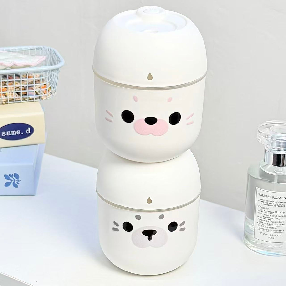 Cute Seal Face Mini Humidifier, Small Desktop Mist Maker for Bedroom, Dorm, Office